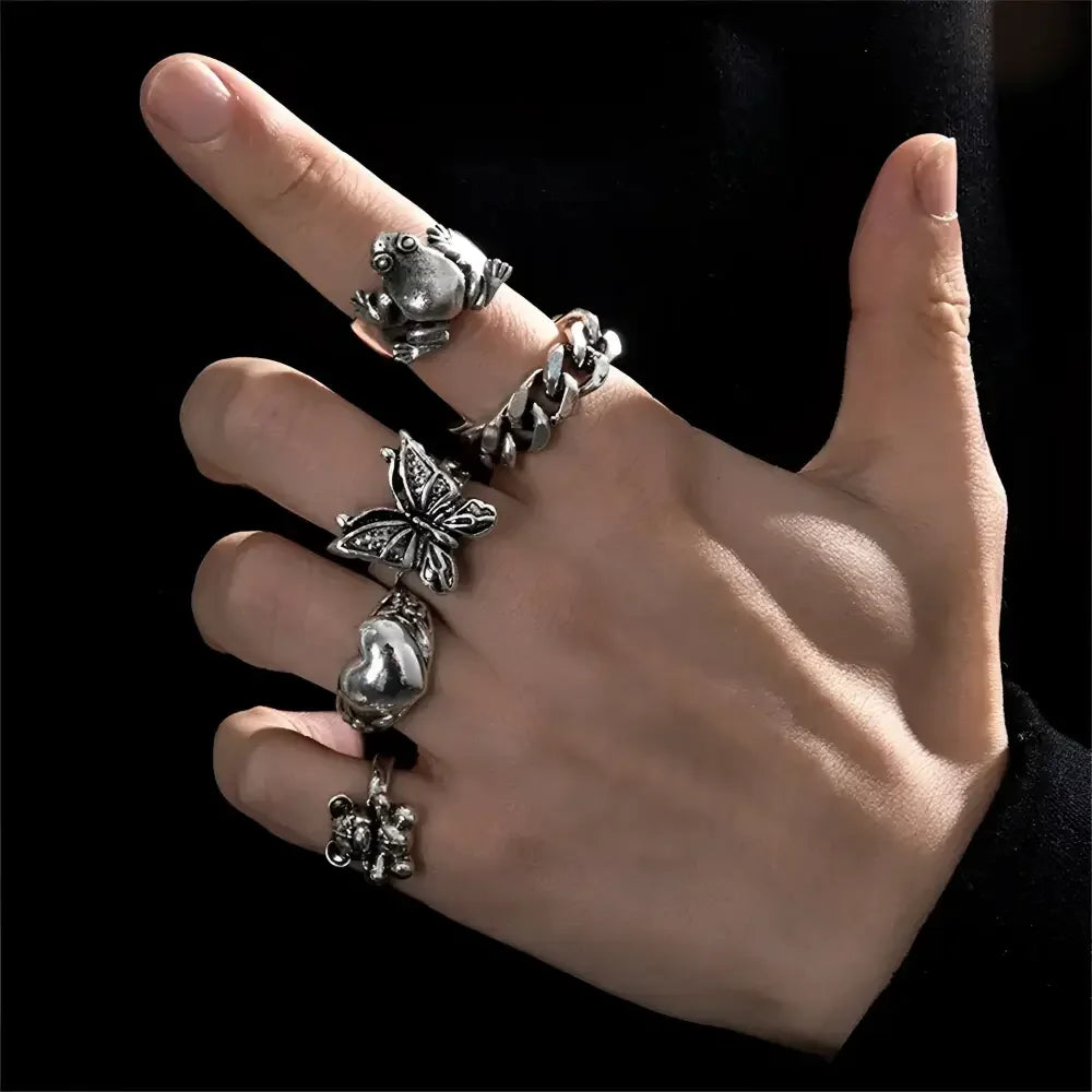 Gothic Skeleton Punk Ring Set for Unisex - Vintage-Inspired Accessories - Buzzastore