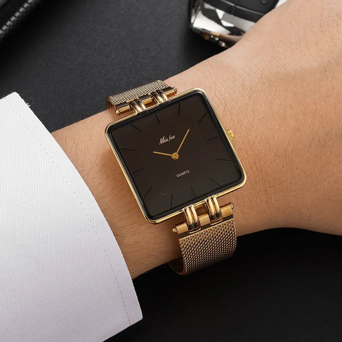 Classic Stainless Steel Couple Watch - Waterproof Quartz Wristwatch for Men Women - Buzzastore