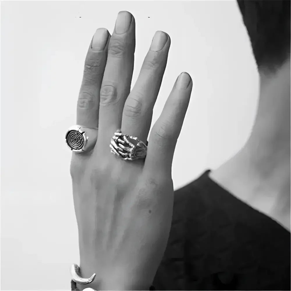 Vintage Sterling Silver Ring - Timeless Accessory for Elegant Style - Buzzastore
