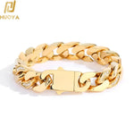 Gold chain bracelet with clasp.